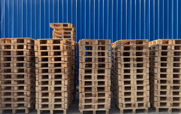 大田镇木托盘摆放技巧